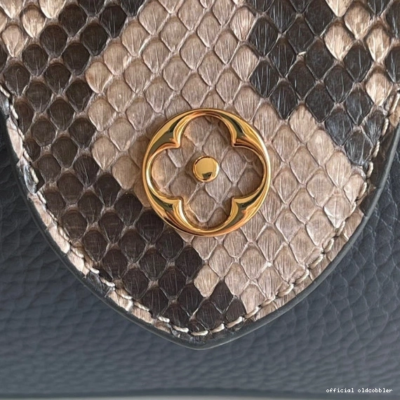Official oldcobbler VUITTON LOUIS MINI CAPUCINES 0817